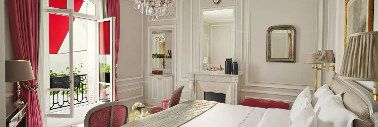 Quarto Plaza Athénée